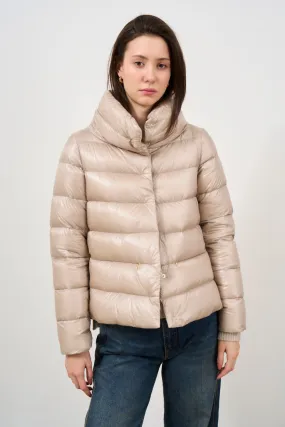 Piumino donna a cappa con collo alto